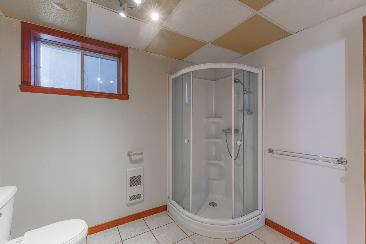 Salle de bains — 134, Route 235, Ange-Gardien, J0E1E0, Ange-Gardien