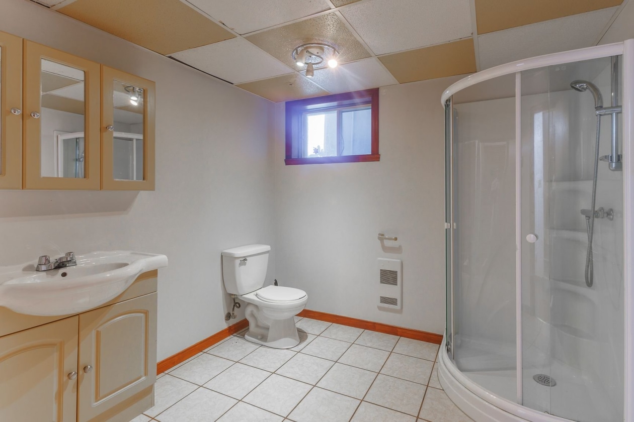 Salle de bains — 134, Route 235, Ange-Gardien, J0E1E0, Ange-Gardien