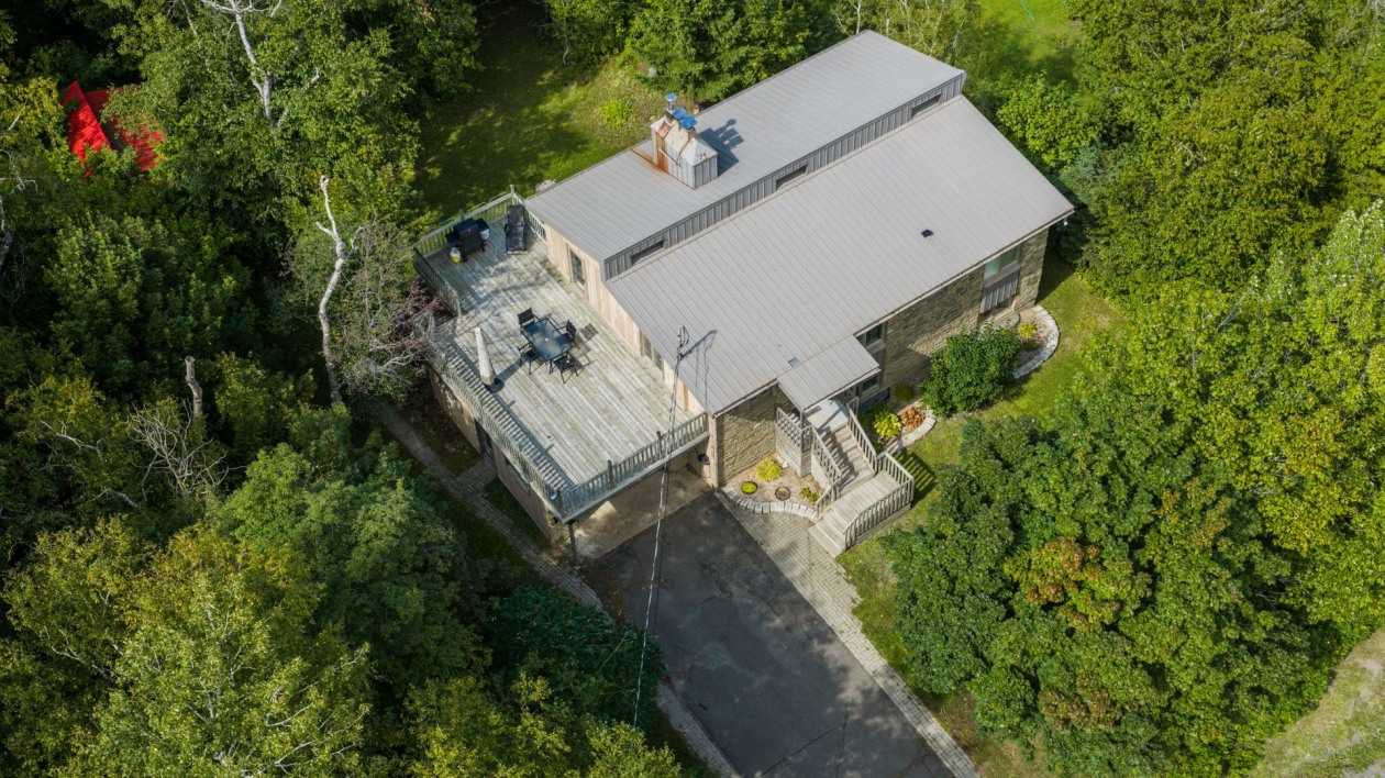 Photo aérienne — 694 Rue Principale O., Saint-Anaclet-de-Lessard