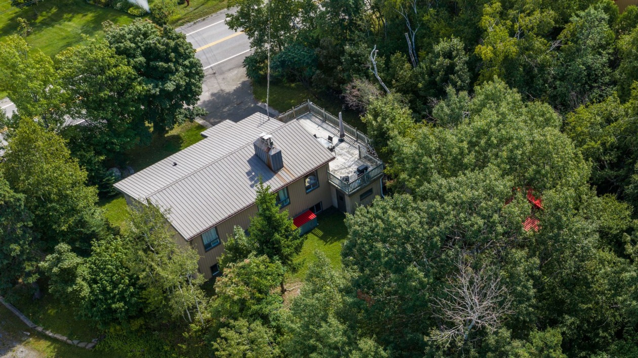 Photo aérienne — 694 Rue Principale O., Saint-Anaclet-de-Lessard