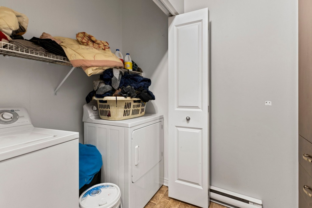 Salle de bains — 76, Rue de Bruxelles, 6, Gatineau (Aylmer), J9J0S9, Gatineau (Aylmer)