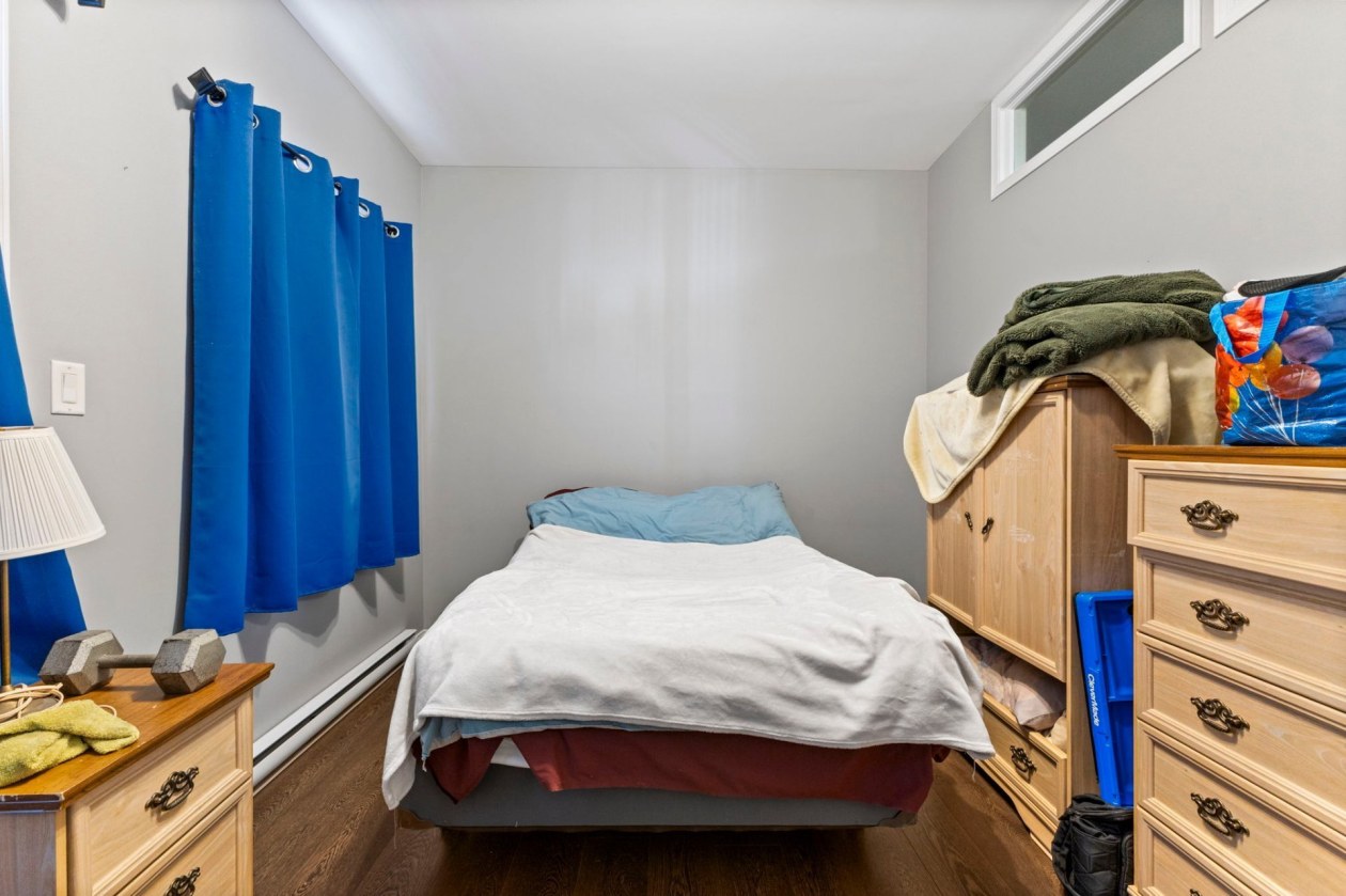 Chambre à coucher — 76, Rue de Bruxelles, 6, Gatineau (Aylmer), J9J0S9, Gatineau (Aylmer)