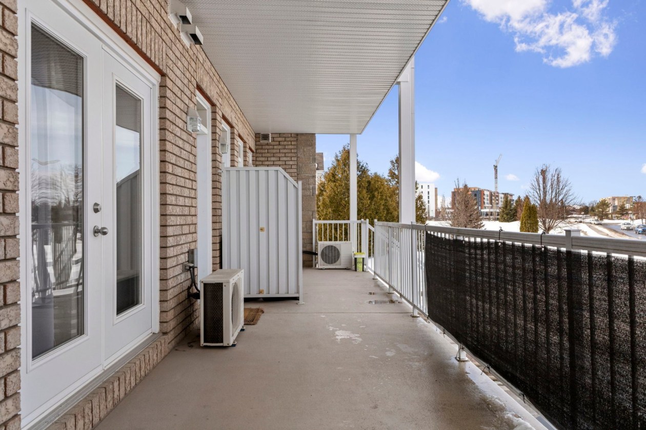 Balcon — 76, Rue de Bruxelles, 6, Gatineau (Aylmer), J9J0S9, Gatineau (Aylmer)