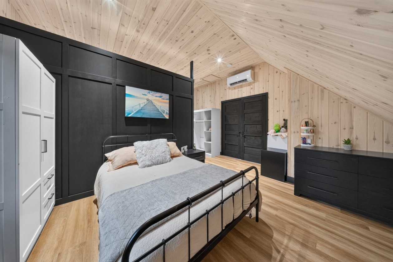 Chambre à coucher — 120 Rue des Pommiers, Dixville