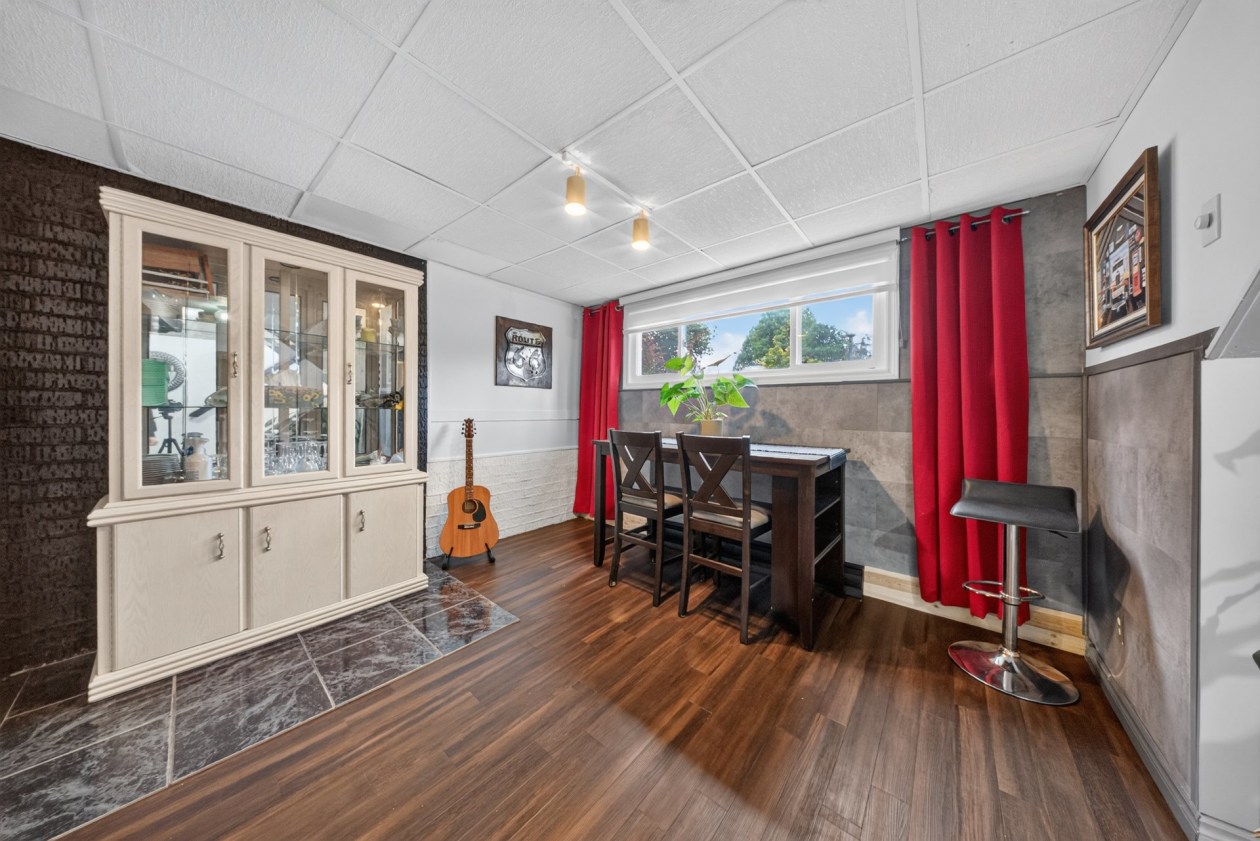 Salle familiale — 5606 Rue Hériot, Sherbrooke