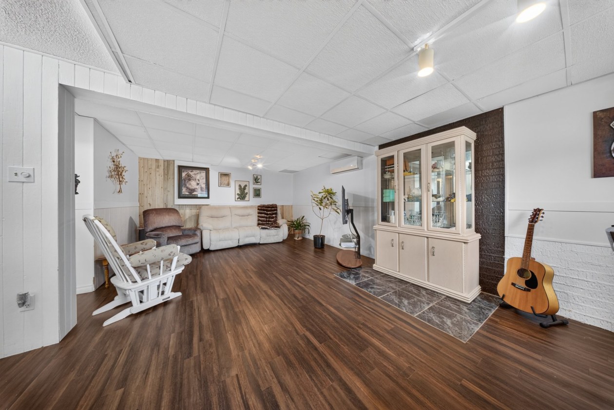 Salle familiale — 5606 Rue Hériot, Sherbrooke