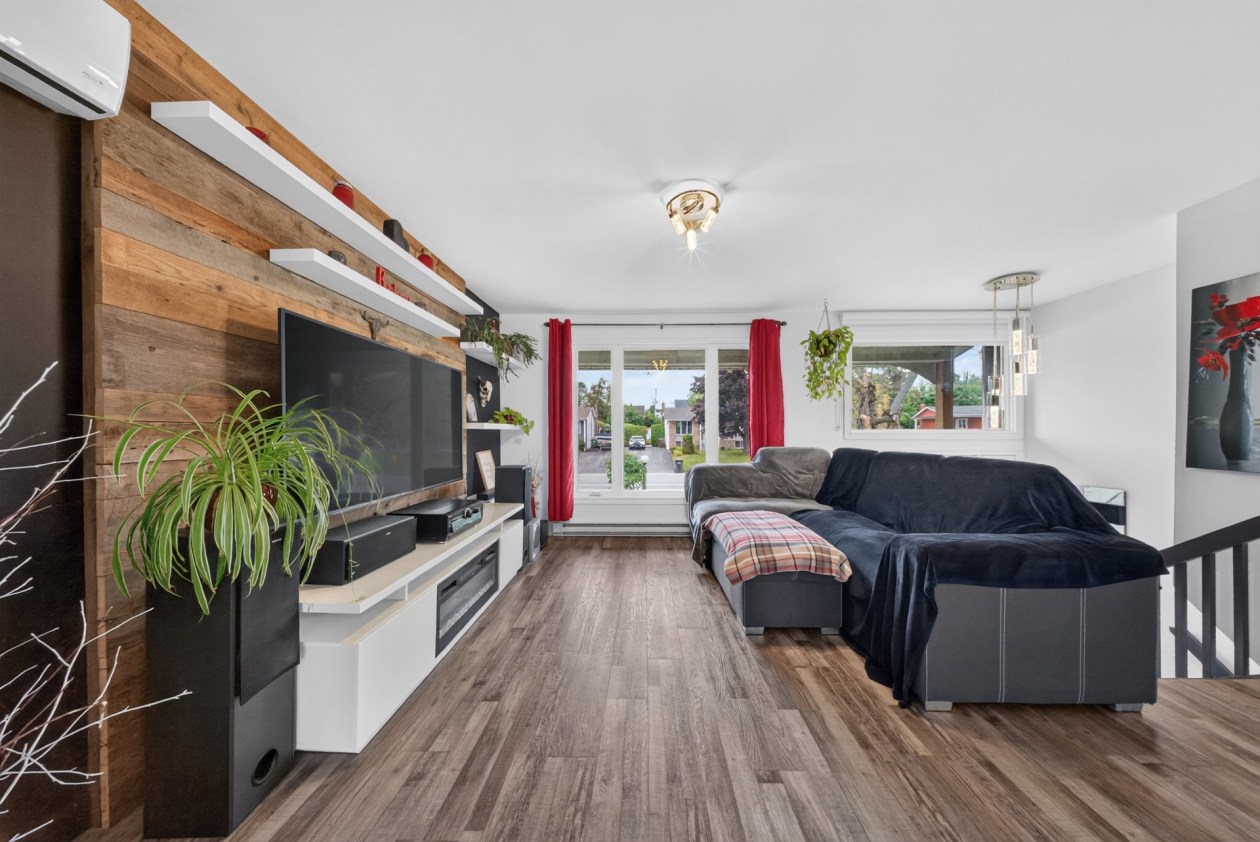 Salon — 5606 Rue Hériot, Sherbrooke