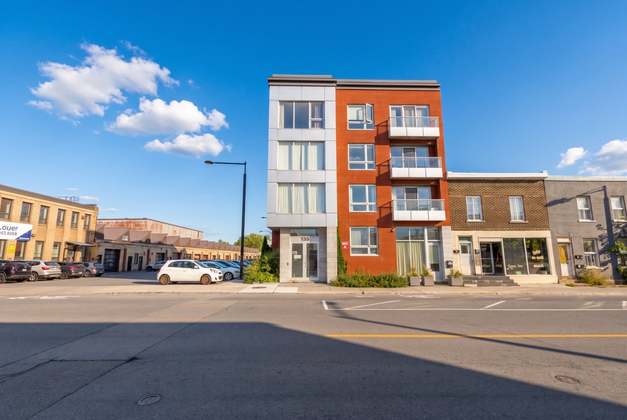 Façade — 135, Rue Beaubien O., 202, Montréal (Rosemont/La Petite-Patrie), H2V1C3, Montréal (Rosemont/La Petite-Patrie)