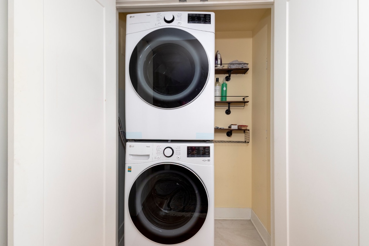 Salle de lavage — 135, Rue Beaubien O., 202, Montréal (Rosemont/La Petite-Patrie), H2V1C3, Montréal (Rosemont/La Petite-Patrie)