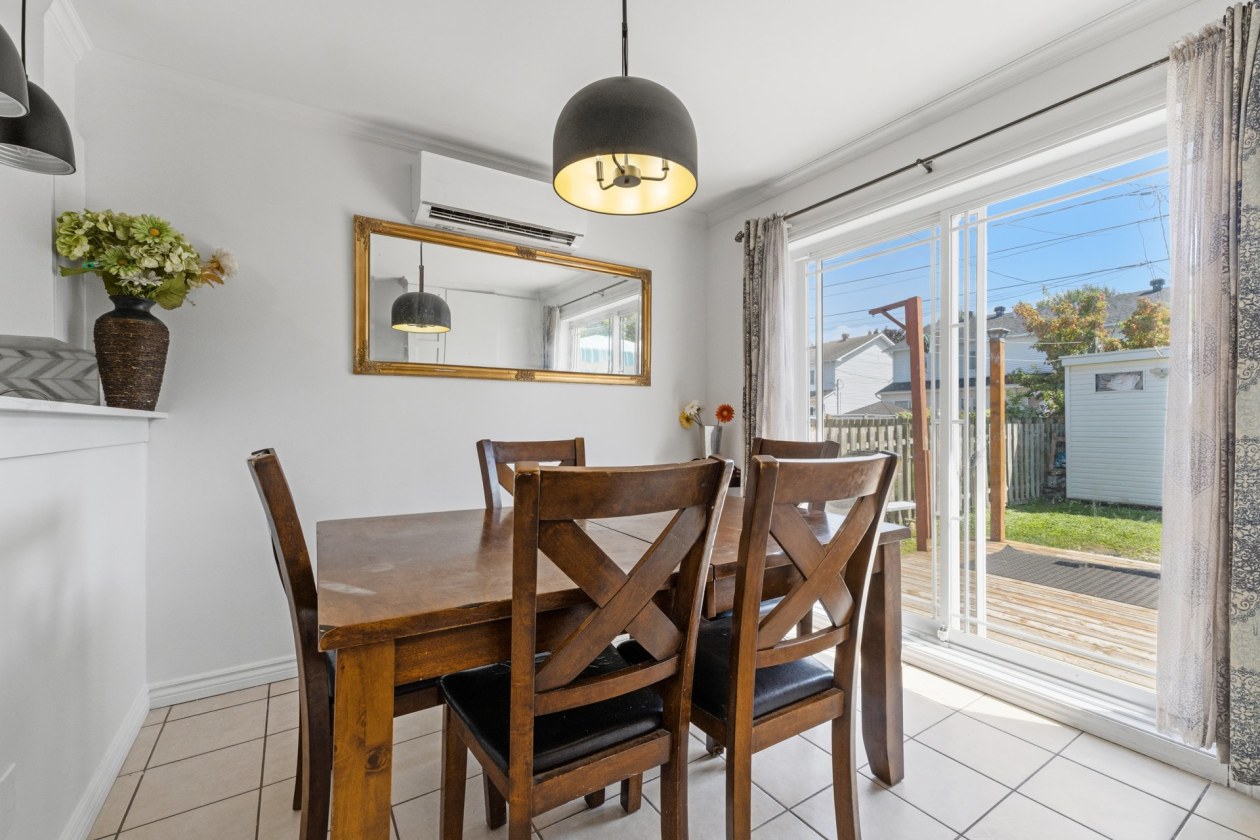 Salle à manger — 4433 Rue Tanguay, Laval