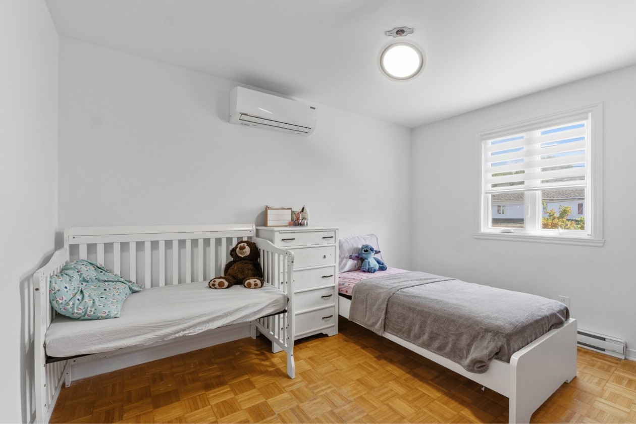 Chambre à coucher — 4433 Rue Tanguay, Laval