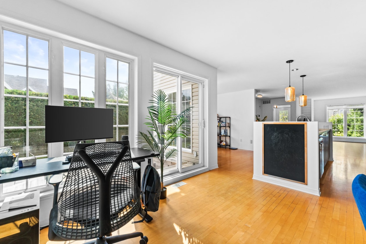 Salle à manger — 311 Rue Ste-Marie, Sainte-Marthe-sur-le-Lac