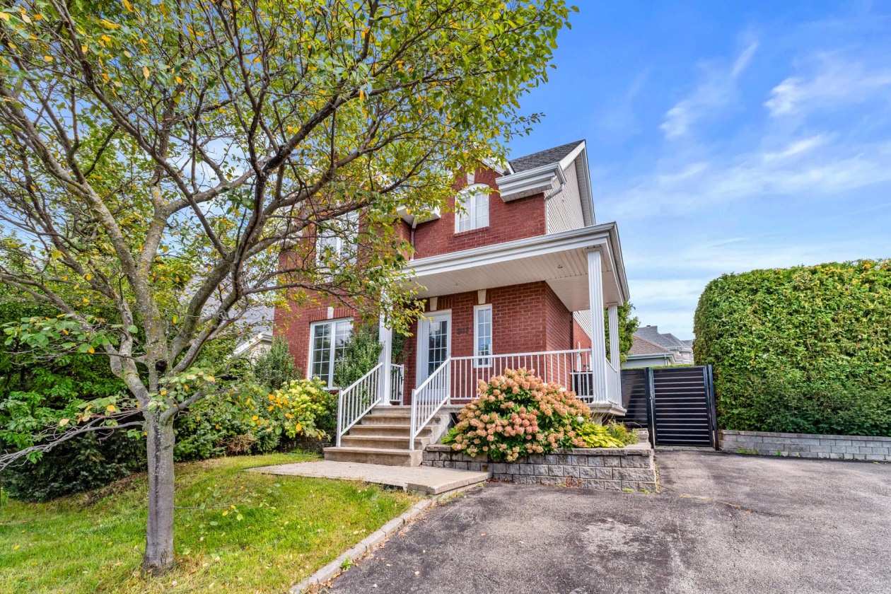 Façade — 311 Rue Ste-Marie, Sainte-Marthe-sur-le-Lac