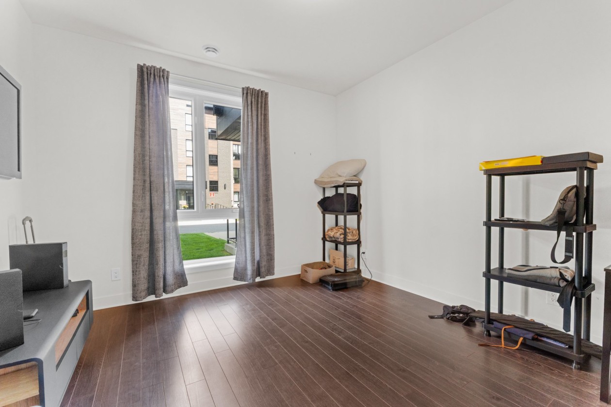 Chambre à coucher — 11980 Rue d'Amboise, Mirabel