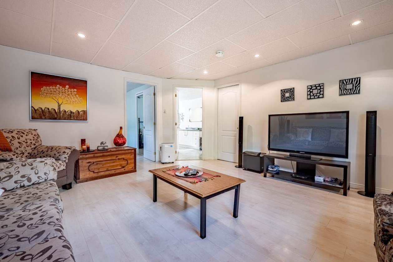 Salle familiale — 1238 Carré du Maire-Paquin, Trois-Rivières