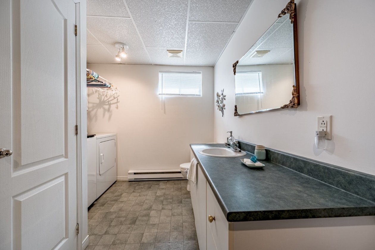 Salle de bains — 1238 Carré du Maire-Paquin, Trois-Rivières