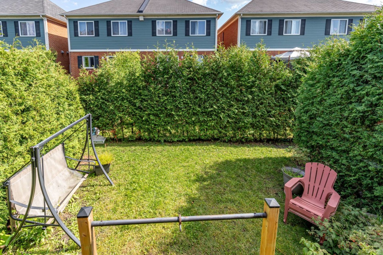 Jardin — 6646 Rue Claudel, Brossard