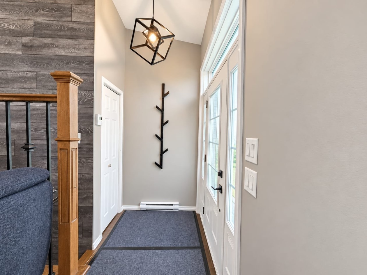 Hall d'entrée — 572 Rue Flamand, Saint-Honoré