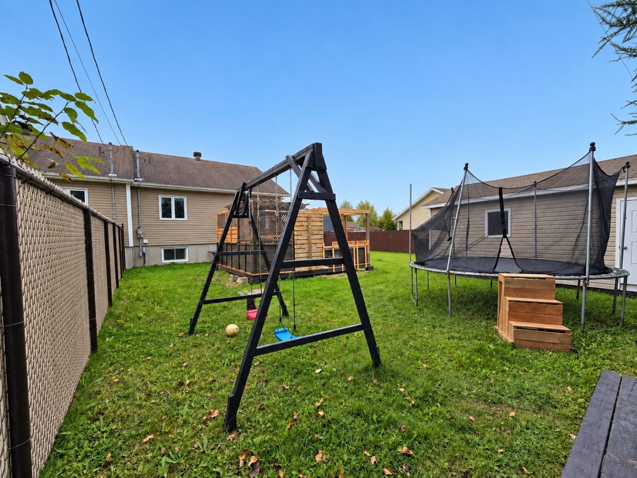 Extérieur — 572 Rue Flamand, Saint-Honoré