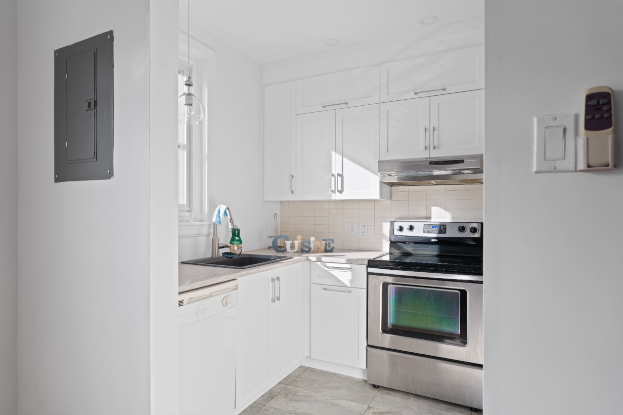 5390, Av. Decelles — photo 2