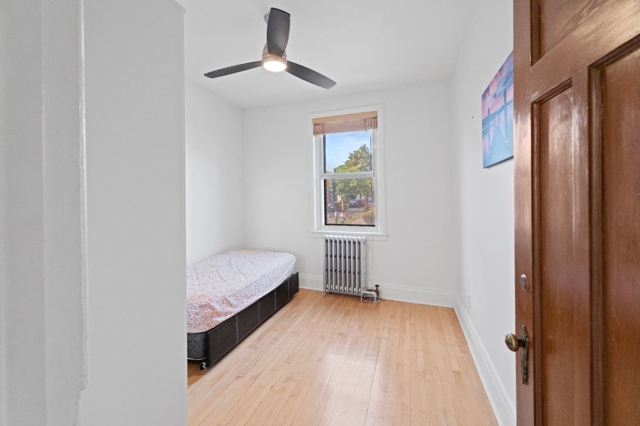 Chambre à coucher — 5390 Av. Decelles, Montréal