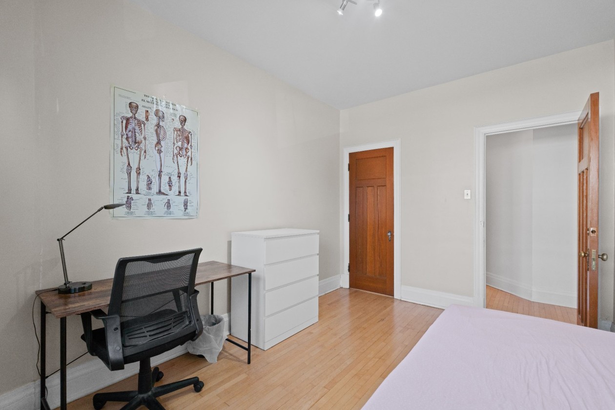 Chambre à coucher — 5390 Av. Decelles, Montréal