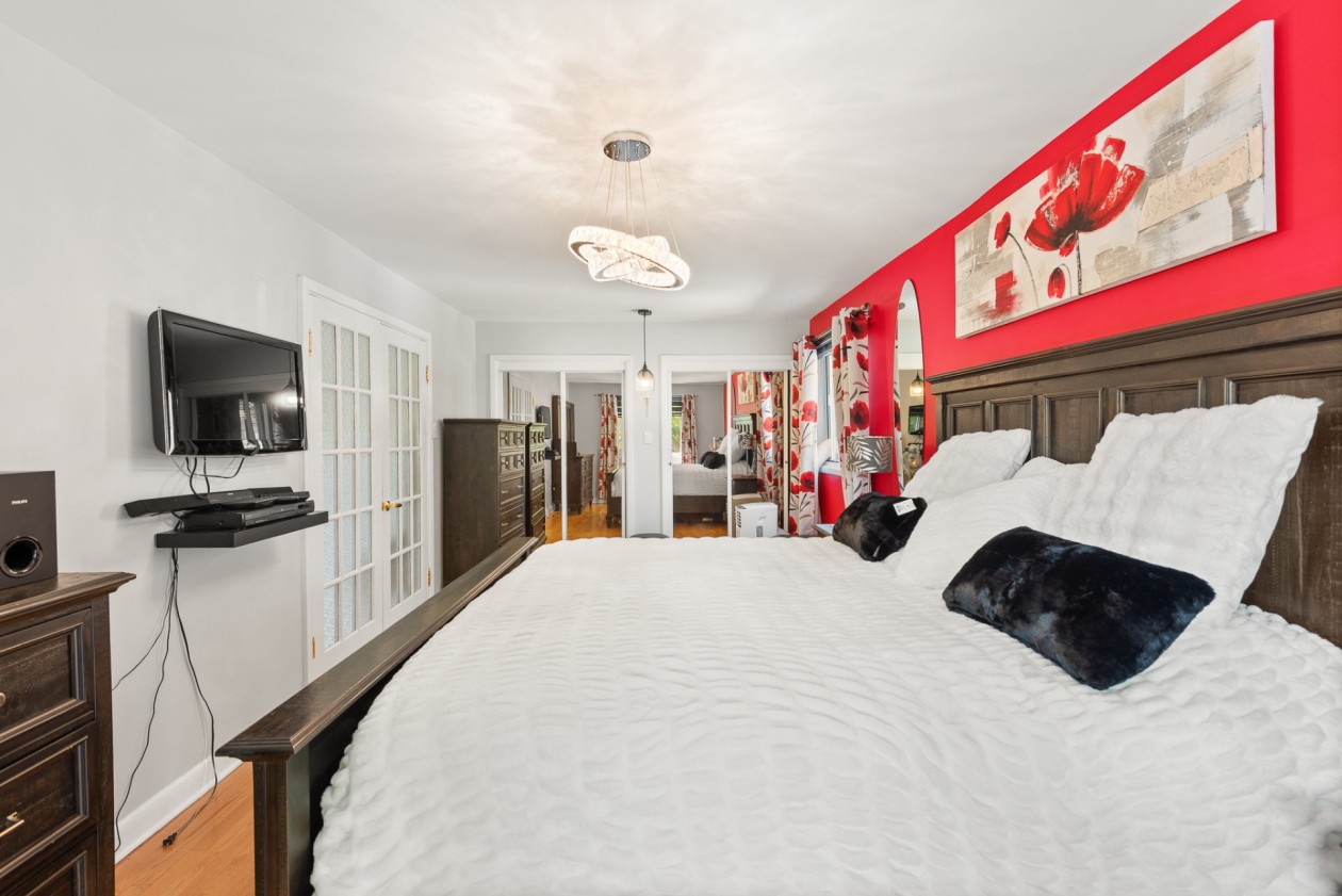 Chambre à coucher principale — 5135 - 5137 Boul. Gouin E., Montréal