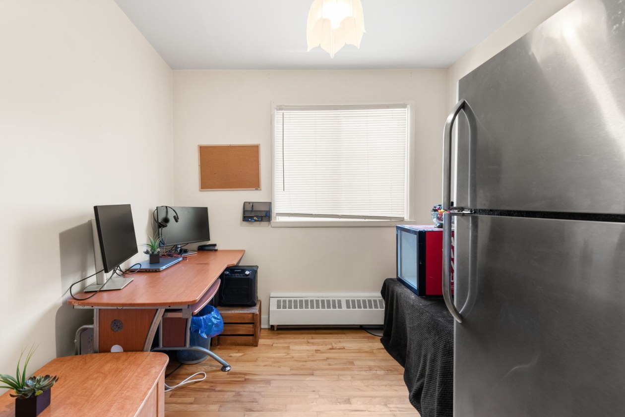 Chambre à coucher — 5135 - 5137 Boul. Gouin E., Montréal