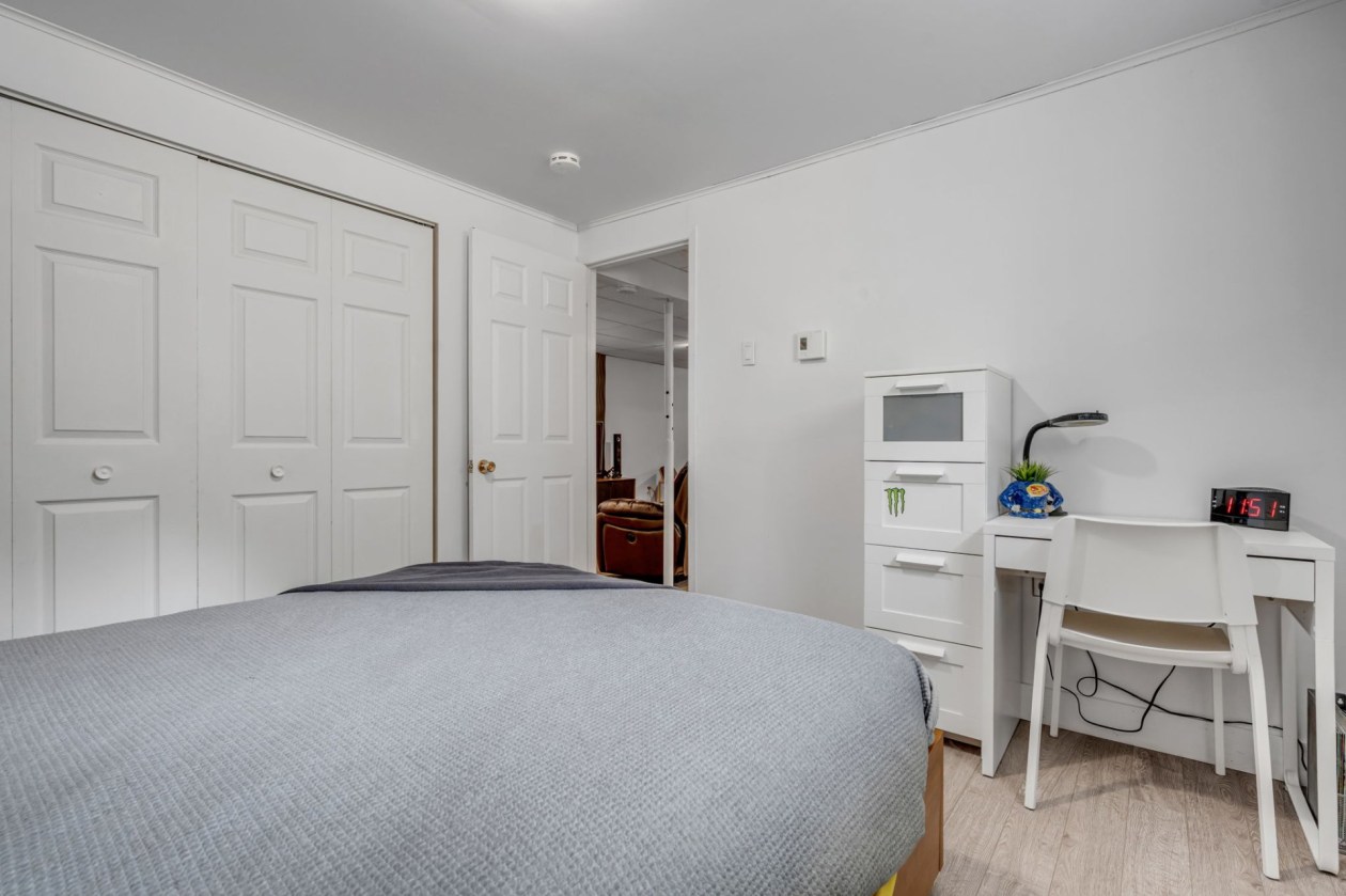 Chambre à coucher — 484 Rue de la Garonne, Lévis