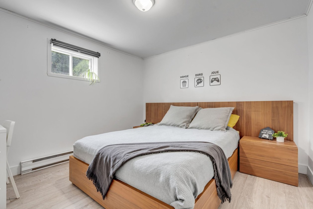 Chambre à coucher — 484 Rue de la Garonne, Lévis