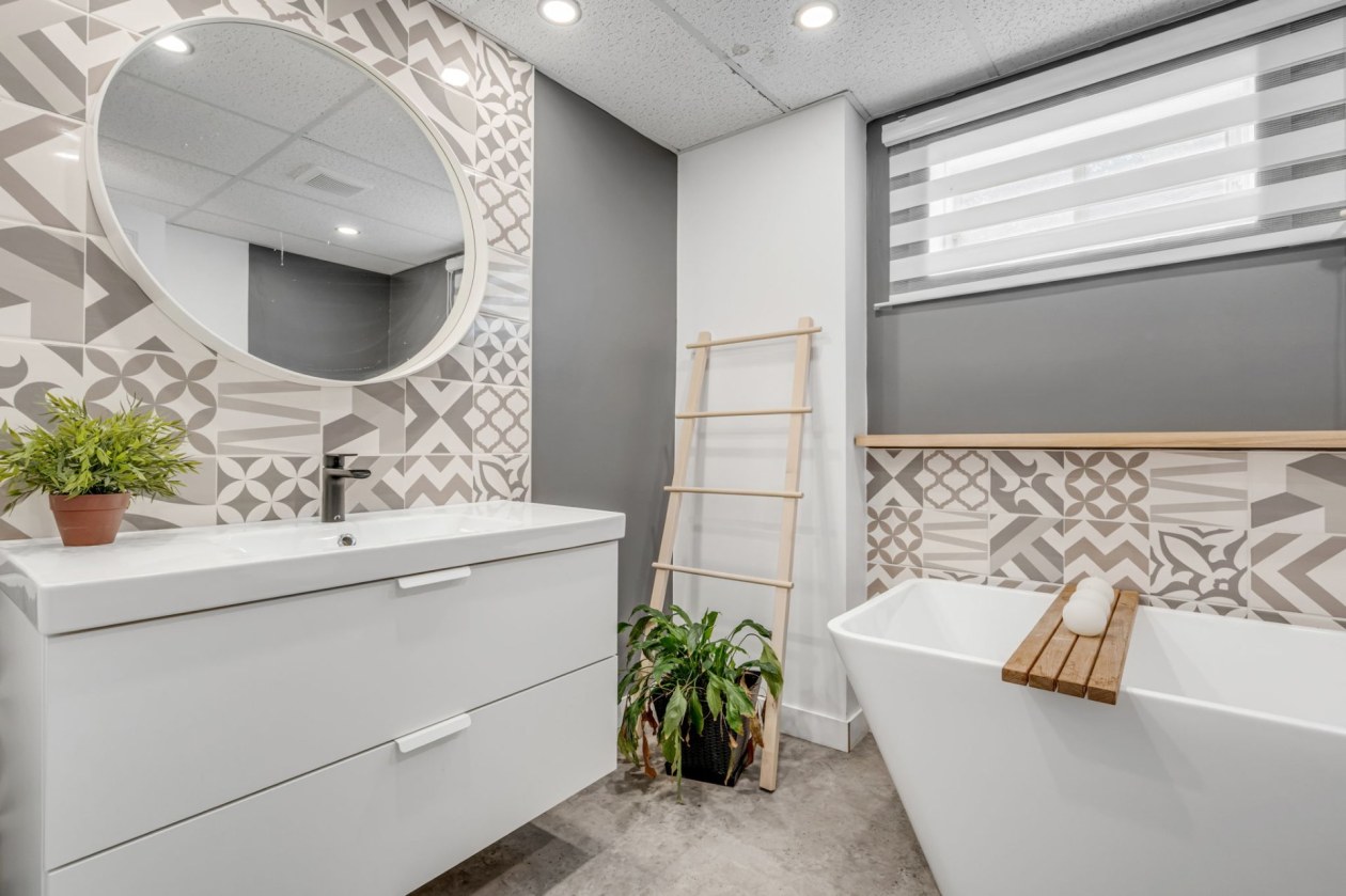 Salle de bains — 484 Rue de la Garonne, Lévis
