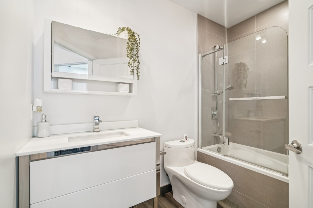 Salle de bains — 775 Av. Plymouth, Mont-Royal
