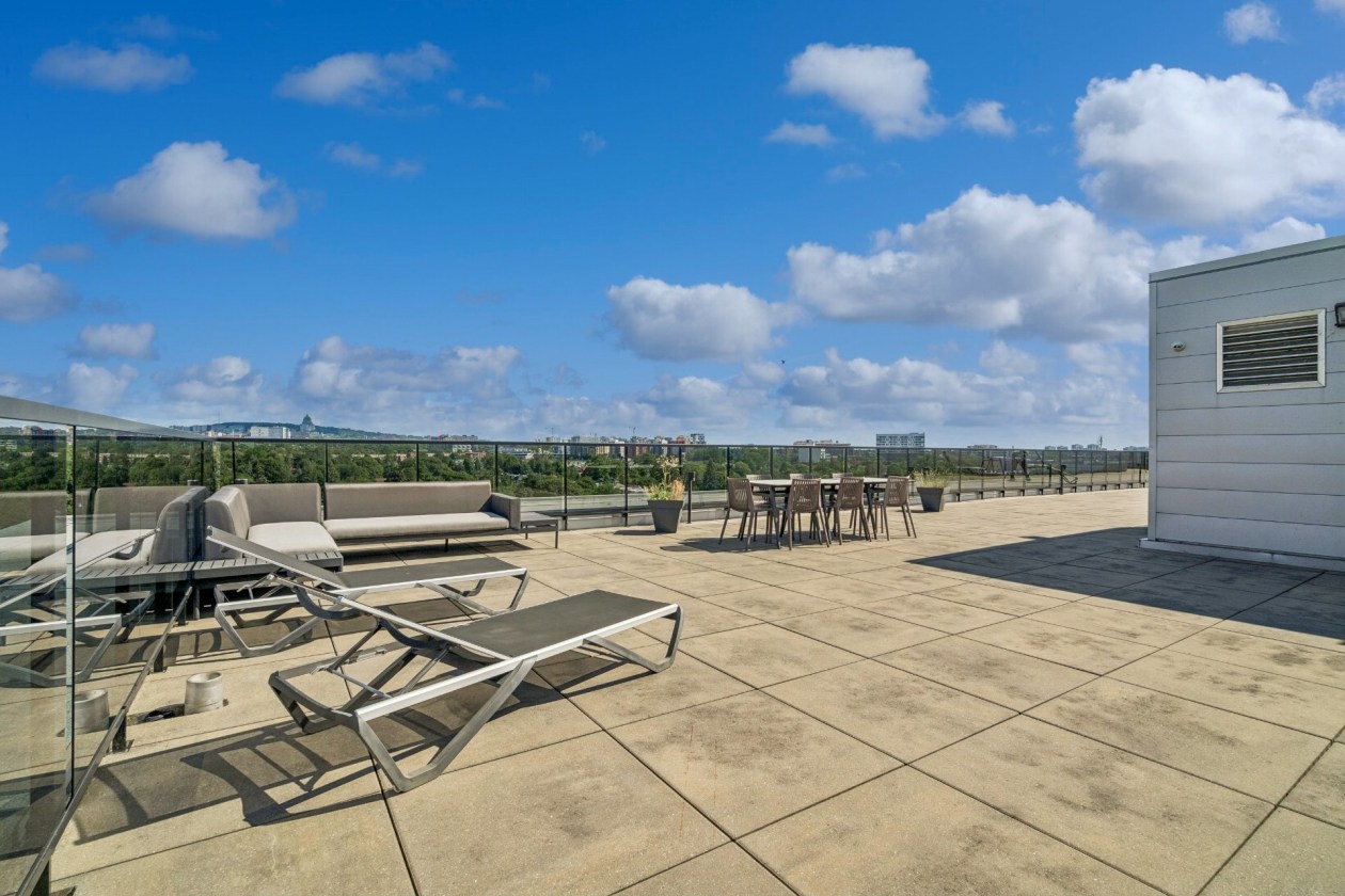 Terrasse — 775 Av. Plymouth, Mont-Royal