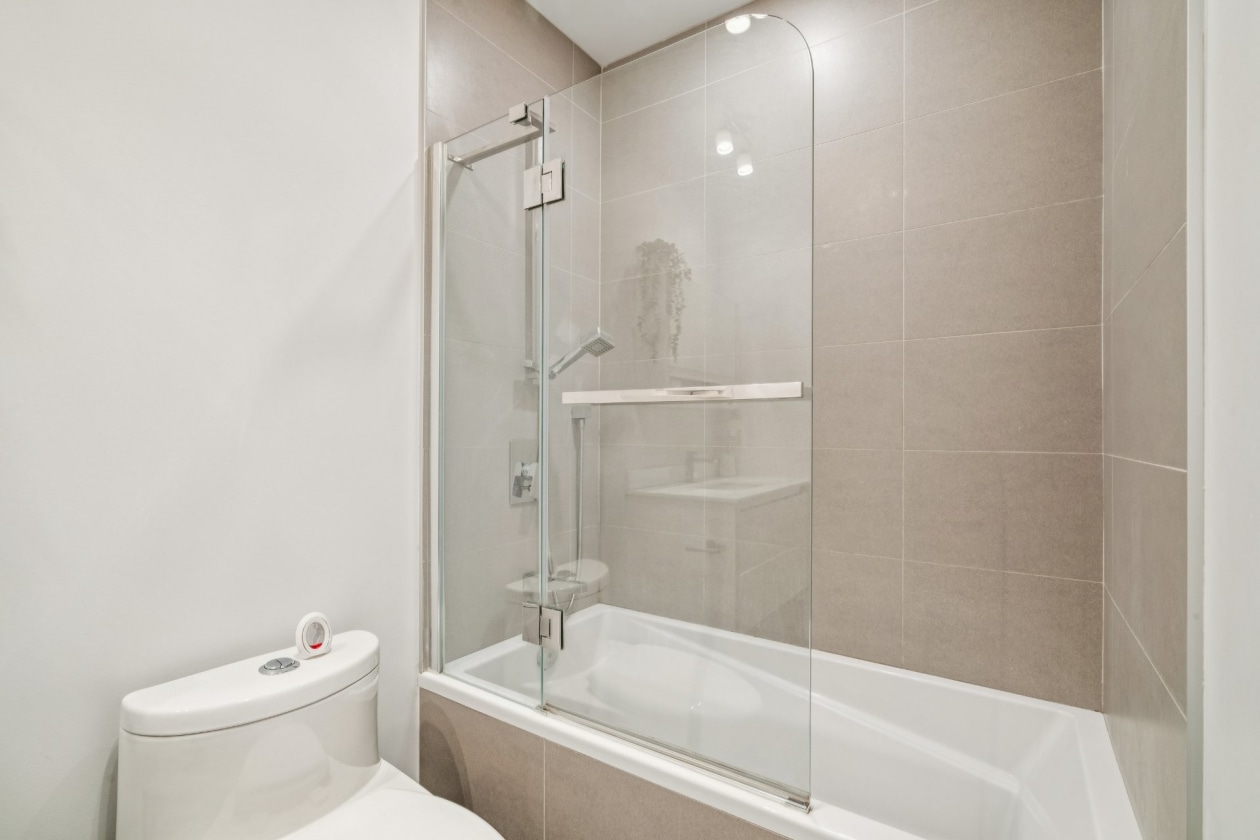 Salle de bains — 775 Av. Plymouth, Mont-Royal