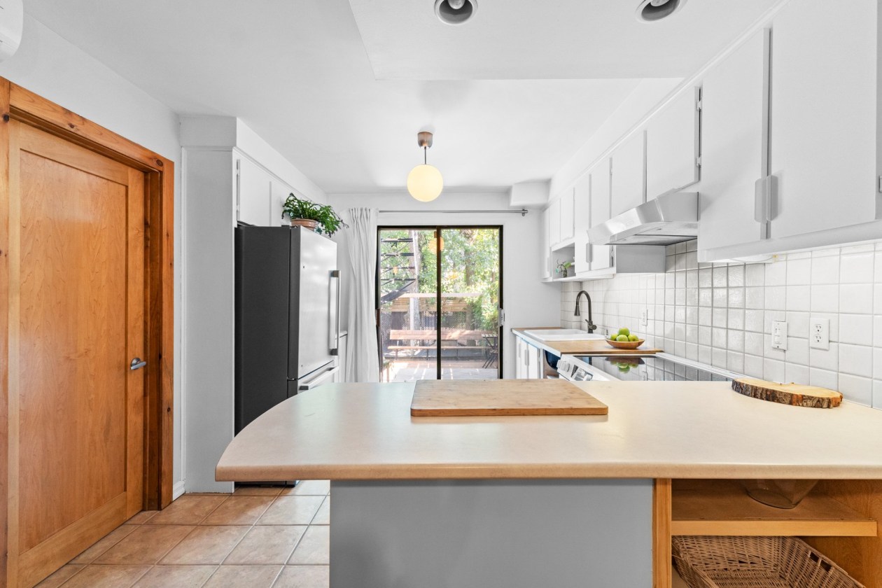 Photo 2 — 7414 - 7416 Rue Jacques-Rousseau, Montréal