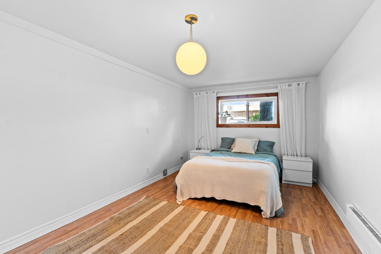 Chambre à coucher — 7414 - 7416 Rue Jacques-Rousseau, Montréal