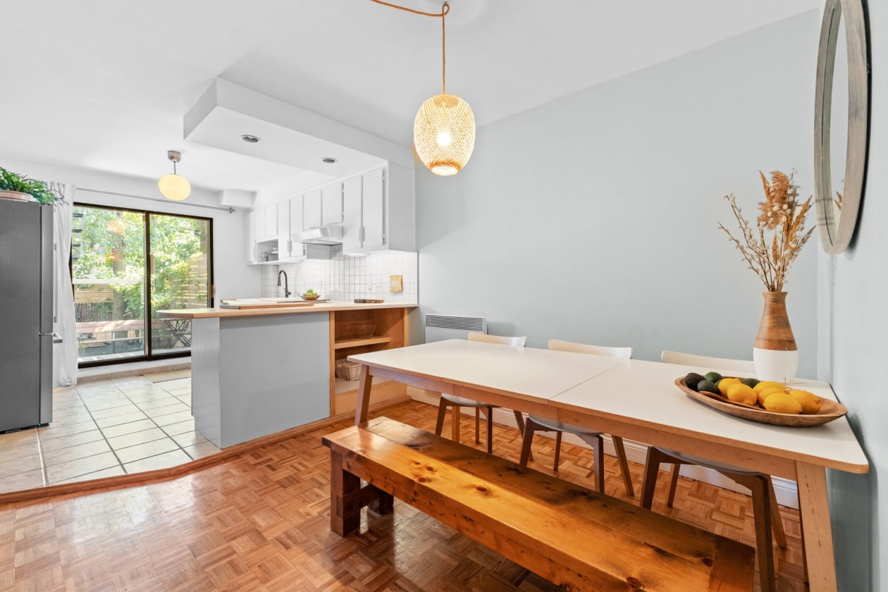 Salle à manger — 7414 - 7416 Rue Jacques-Rousseau, Montréal