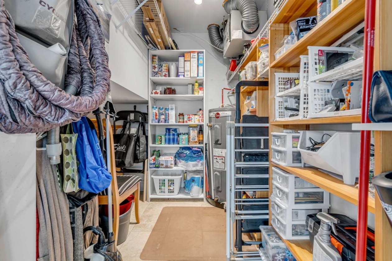 Rangement — 1422, Rue De Celles, Québec (Les Rivières), G2C0B9, Québec (Les Rivières)