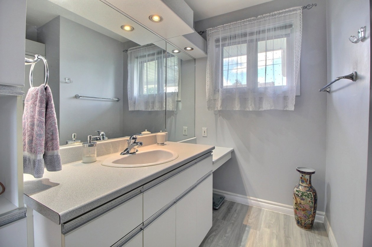 Salle de bains — 1350 128e Rue, Shawinigan