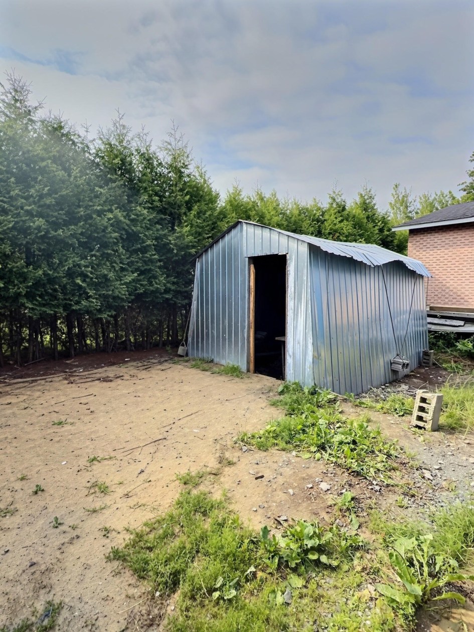 Remise — 391 Rue des Aviateurs, Shawinigan