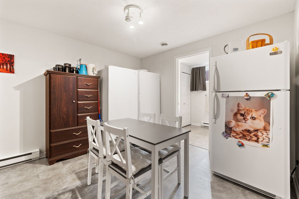 Salle à manger — 212 Rue Jules-Verne, Gatineau