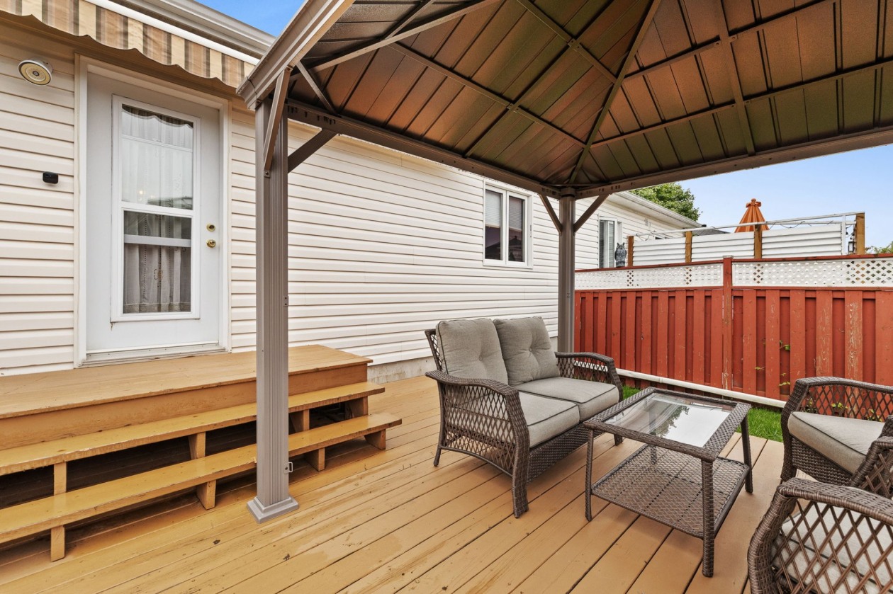Terrasse — 212 Rue Jules-Verne, Gatineau