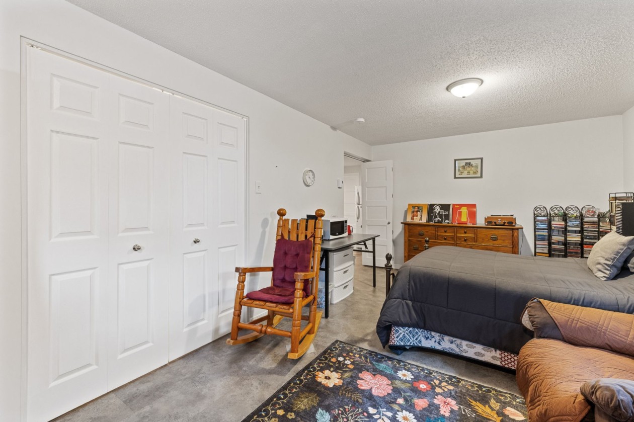 Salle familiale — 212 Rue Jules-Verne, Gatineau