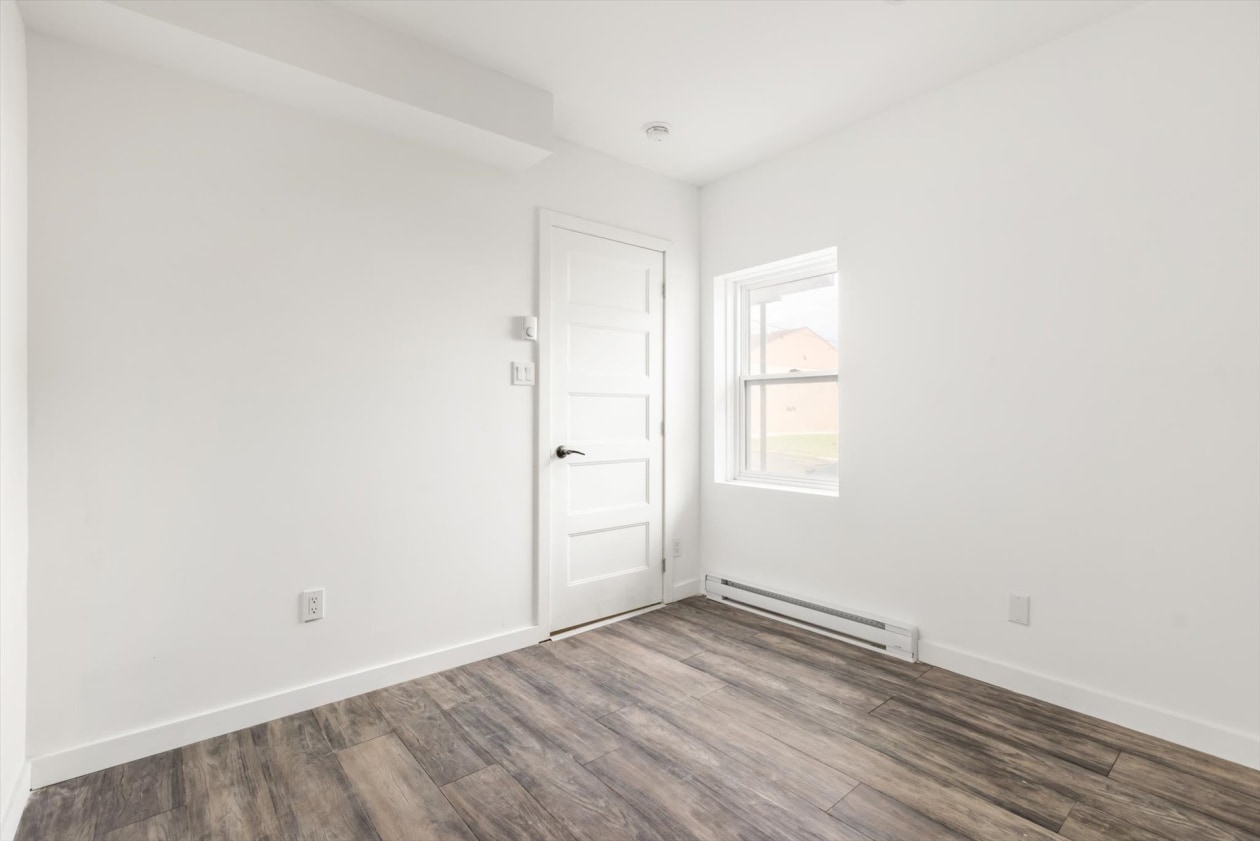 Chambre à coucher — 156 - 162 Rue de Monseigneur-Signay, Nicolet