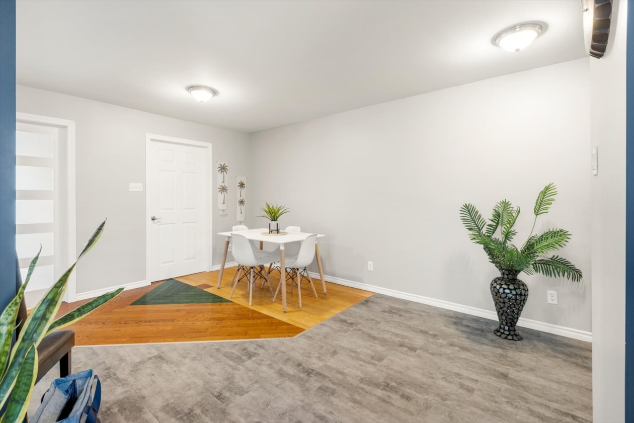 Salle à manger — 350Z - 360Z Rue Marquis, Saint-Célestin - Municipalité