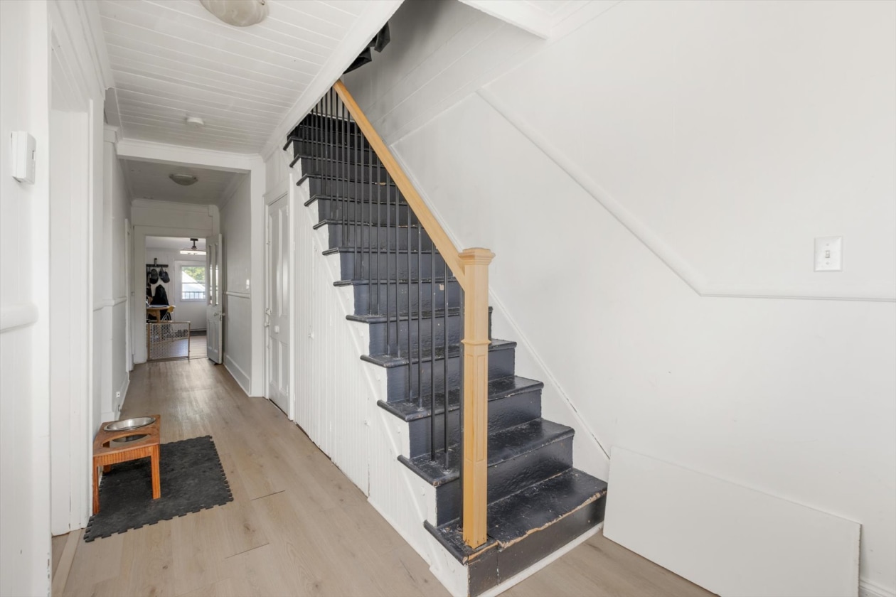 Escalier — 156 - 162 Rue de Monseigneur-Signay, Nicolet