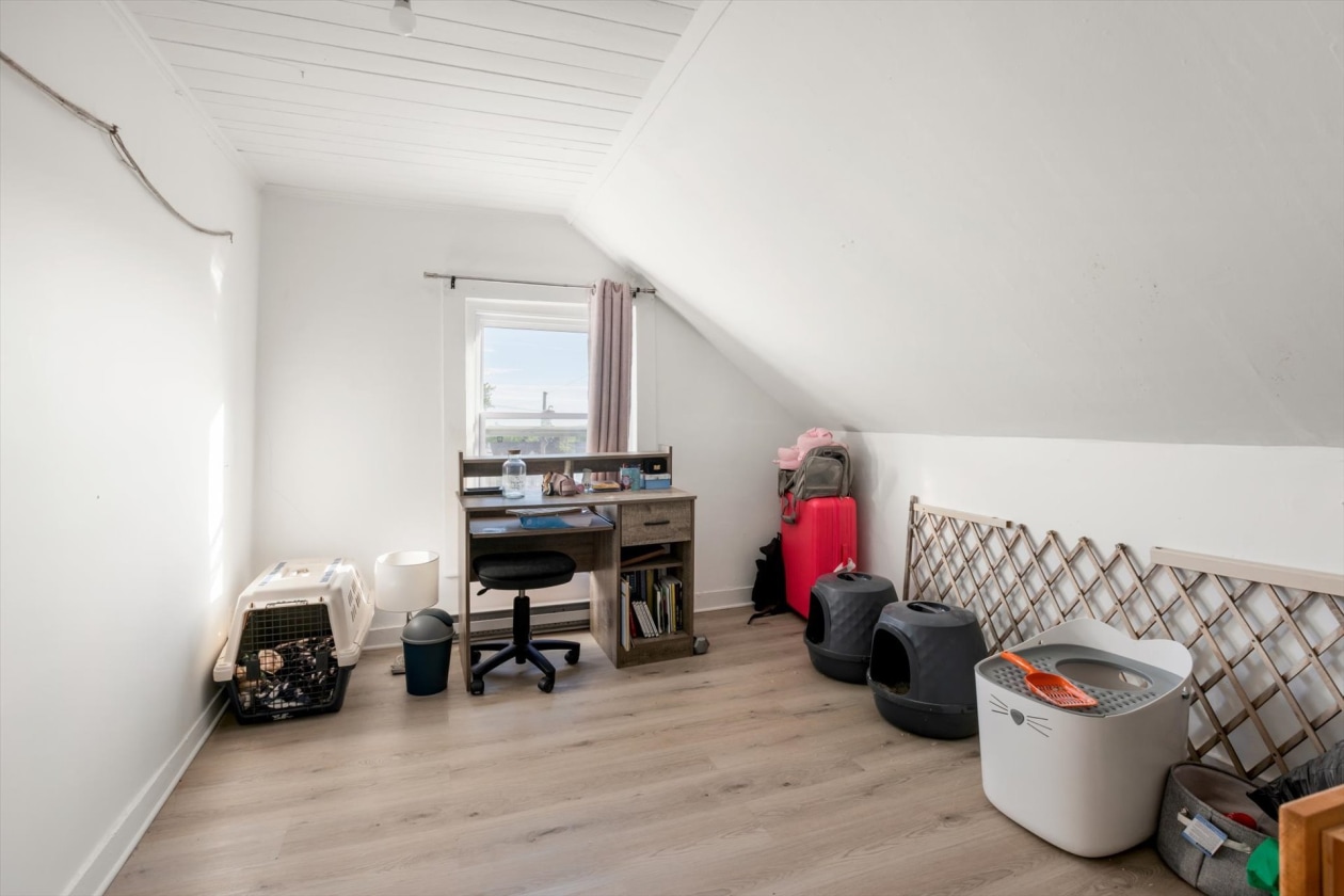 Chambre à coucher — 156 - 162 Rue de Monseigneur-Signay, Nicolet