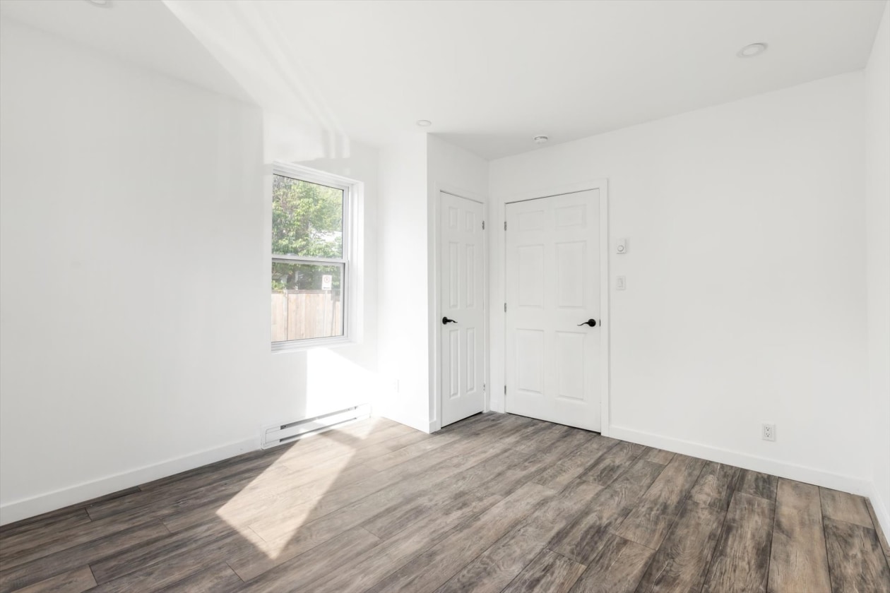 Chambre à coucher — 156 - 162 Rue de Monseigneur-Signay, Nicolet