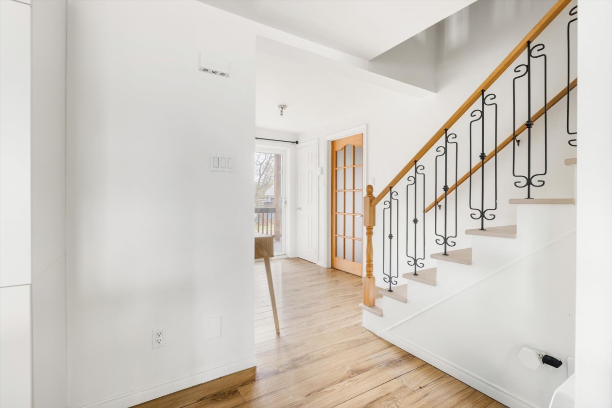 Hall d'entrée — 620 Rue du Village, Shawinigan