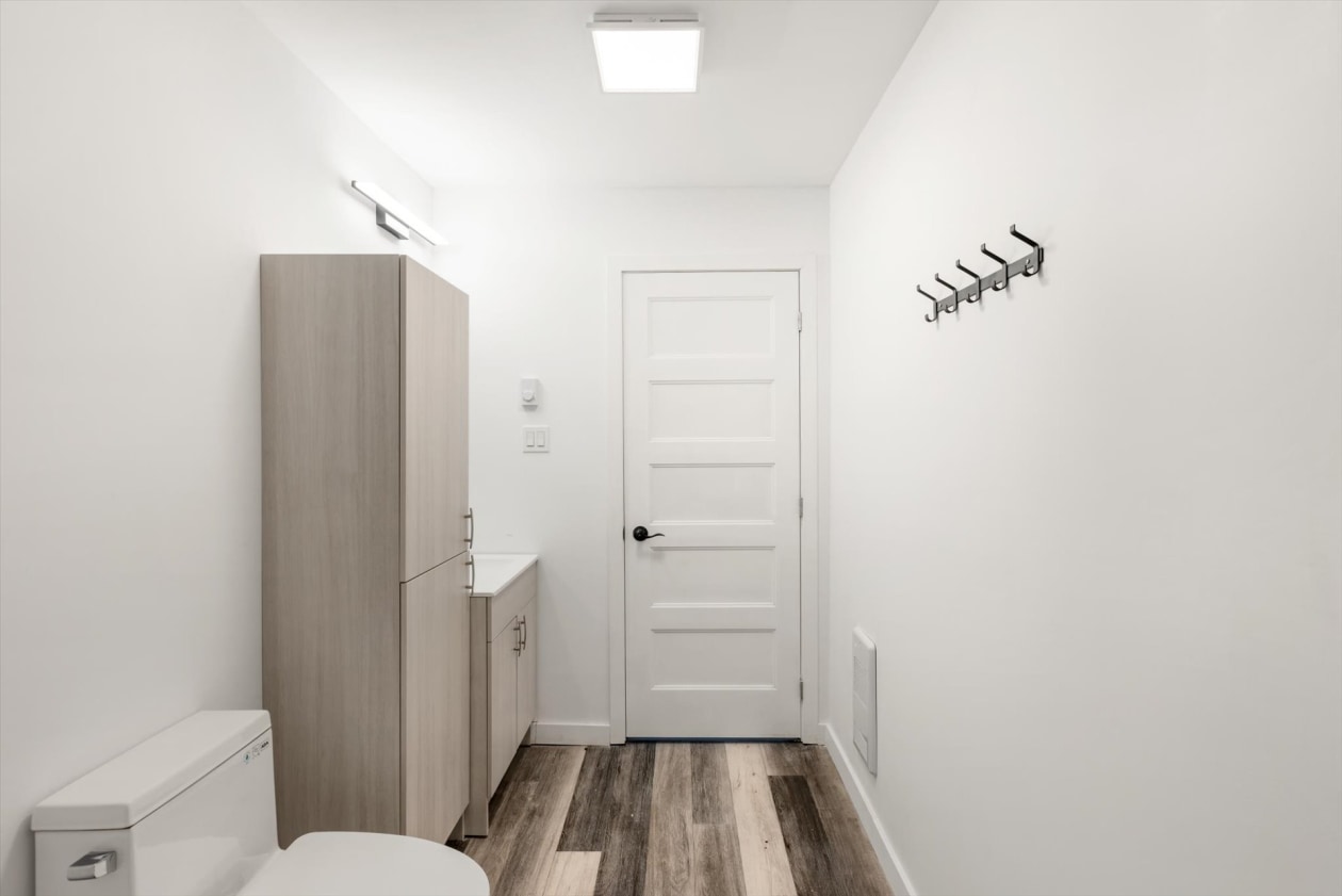Salle de bains — 156 - 162 Rue de Monseigneur-Signay, Nicolet